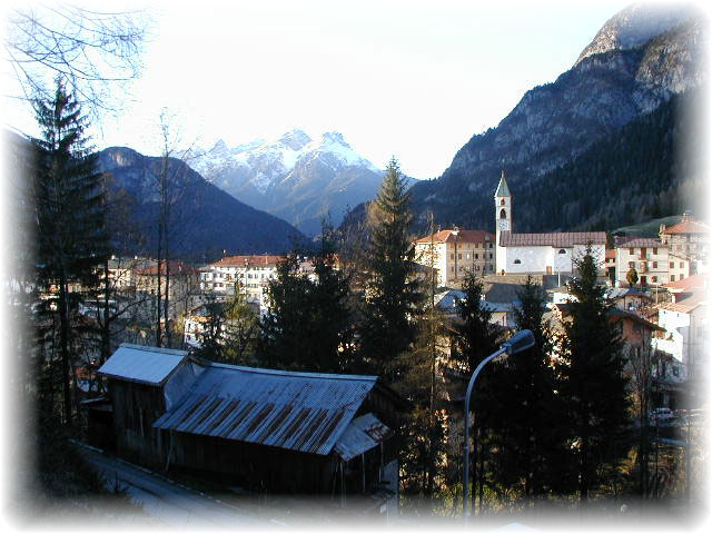 Veduta da Borgo Rin di sopra